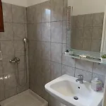 Melina 1 Κοίνυρα